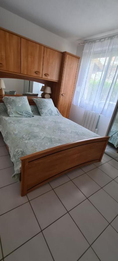Le Tamaya Plage Charmant T2 En Rez De Jardin A 2 Pas D Une Belle Plage De Toutes Commodites Et Centre Ville Port กาวาแลร์-ซูร์-แมร์ ภายนอก รูปภาพ
